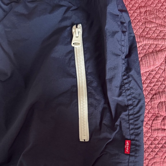 Levi's Red, Gray, and Blue Lightweight Jacket - Picture 5 of 6